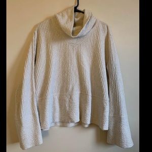 Retreat Yourself Pullover